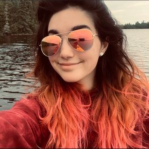 Meet your Posher, Michaela